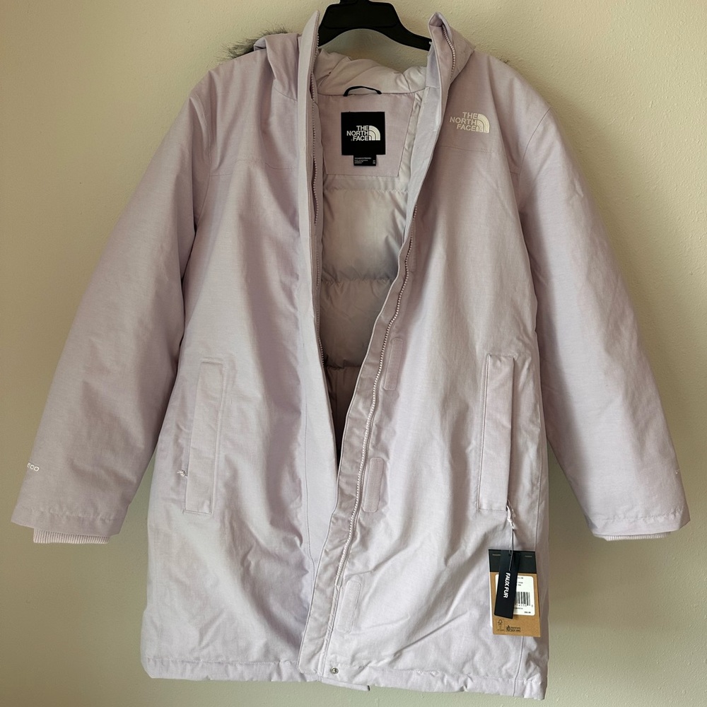 NWT- North Face woman’s PL Arctic Parka
